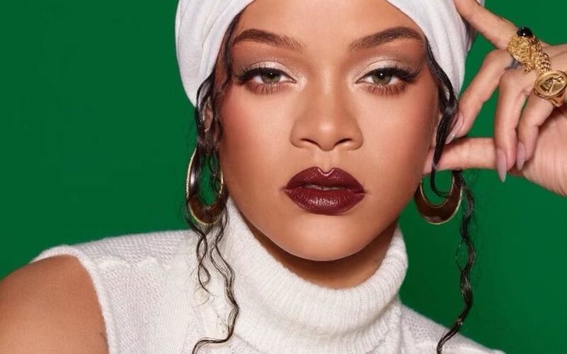 Suspeita é detida pela polícia após tiroteio na propriedade de Rihanna.
