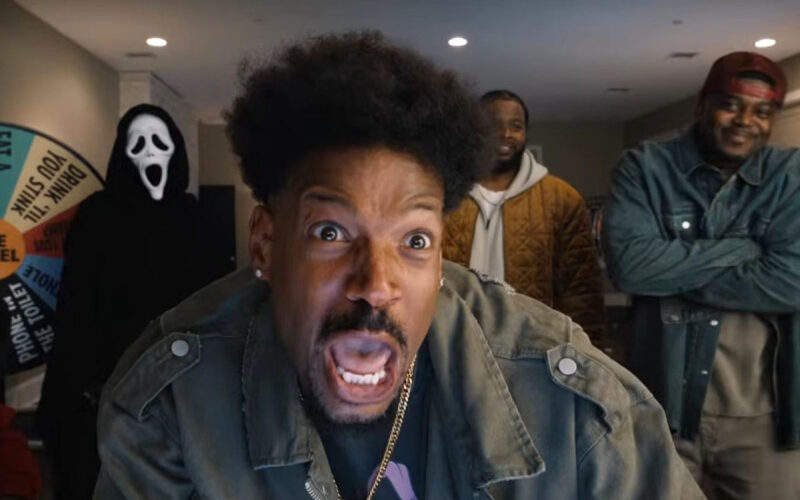Retorno do elenco original de “Todo Mundo em Pânico 6” é destaque no novo trailer da franquia.