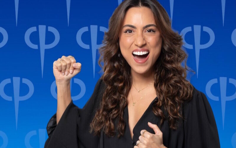 Nikita se torna fenômeno nas redes ao imitar Ana Paula Renault na “Casa do Patrão