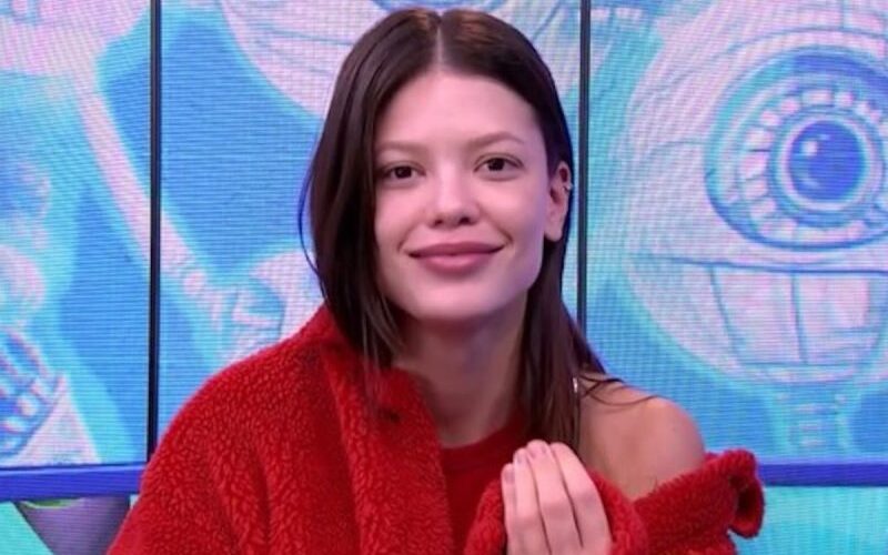 Sonia Abrão critica a Globo por deixar Vitória Strada de lado ao escolher Babu para a trama